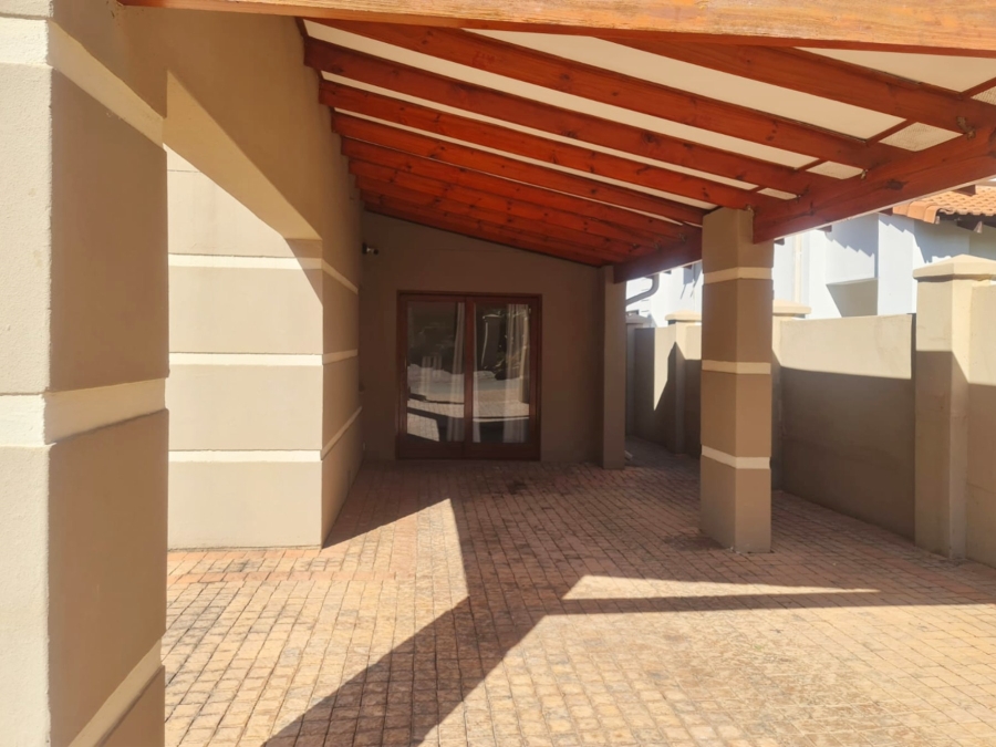 To Let 2 Bedroom Property for Rent in Pecanwood Estate North West